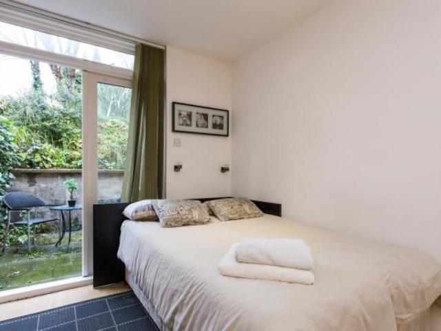Studio for rent in West Hampstead, Greater London