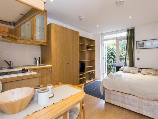 Studio for rent in West Hampstead, Greater London