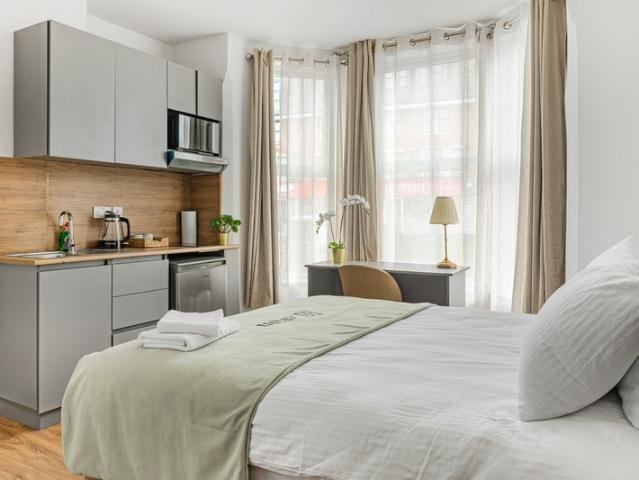 Studio for rent in Abbey Park, Barton In Fabis