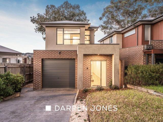 Townhouse for sale in Camerons Creek, Victoria