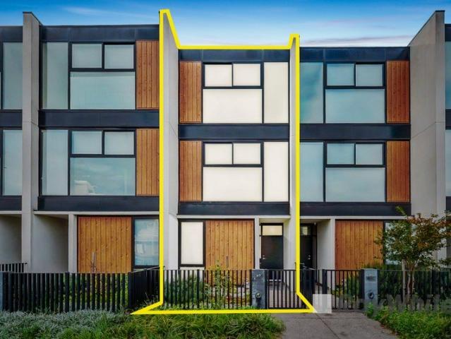 Townhouse for sale in Camerons Creek, Victoria