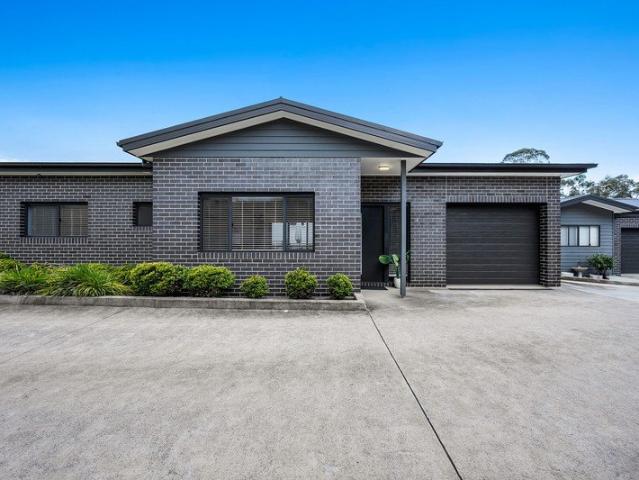 Villa for sale in Newcastle, Newcastle-Maitland