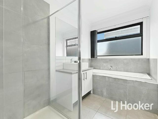 Townhouse for rent in Camerons Creek, Victoria