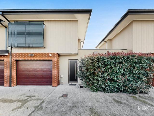 Townhouse for rent in Camerons Creek, Victoria