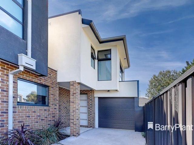 Townhouse for rent in Camerons Creek, Victoria