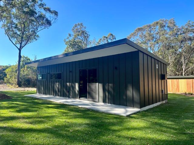 Apartment for rent in Coomba Bay, Charlotte Bay
