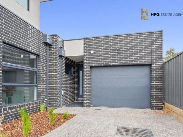 Townhouse for rent in Camerons Creek, Victoria