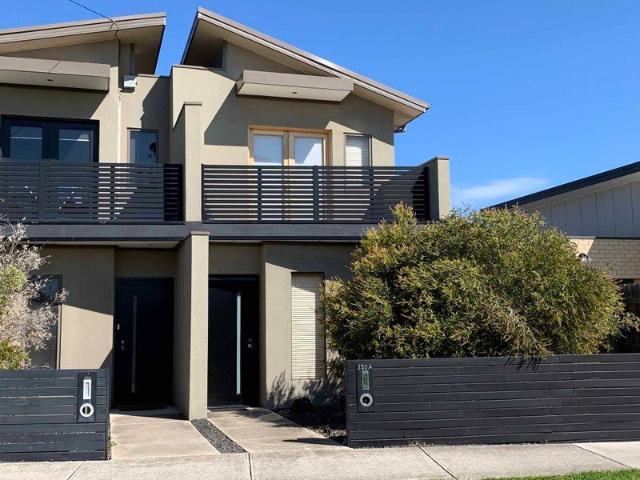 Townhouse for rent in Camerons Creek, Victoria