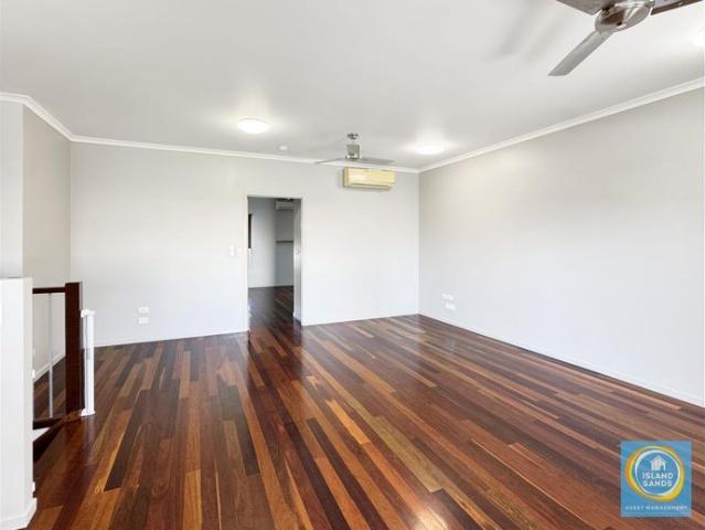 Townhouse for rent in South Gladstone, Gladstone