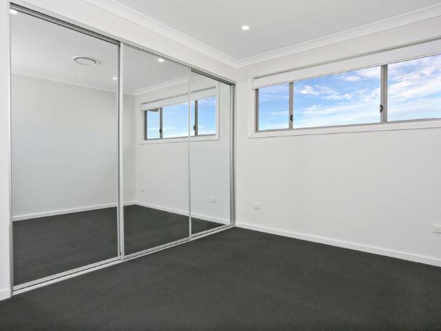 Townhouse for rent in Sydney, New South Wales
