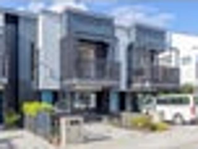 Townhouse for sale in Hobsonville