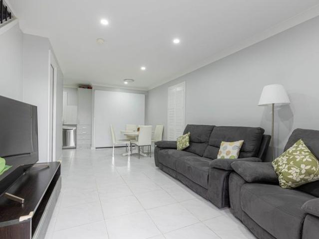 Townhouse for rent in Sydney, New South Wales