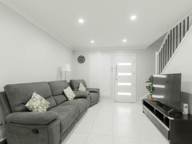 Townhouse for rent in Sydney, New South Wales