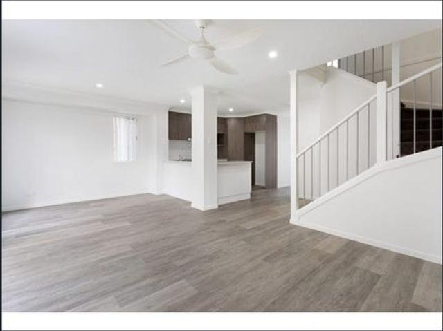 Townhouse for rent in Toombul, Queensland