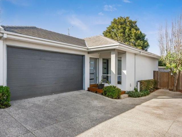Townhouse for rent in Camerons Creek, Victoria