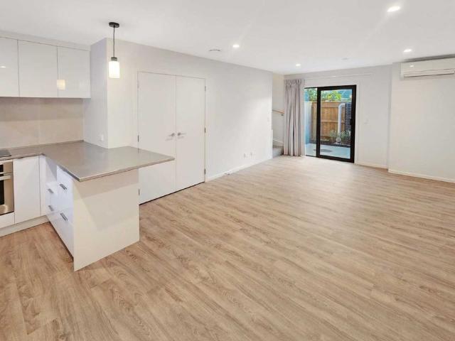 Townhouse for rent in Maidstone, Upper Hutt