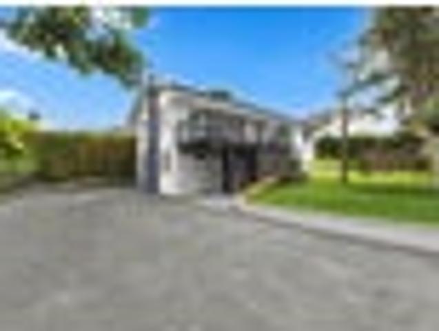 House for sale in Tōtara Vale, Kaipātiki