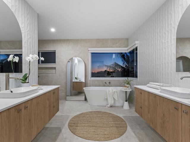 House for sale in Sunrise Beach