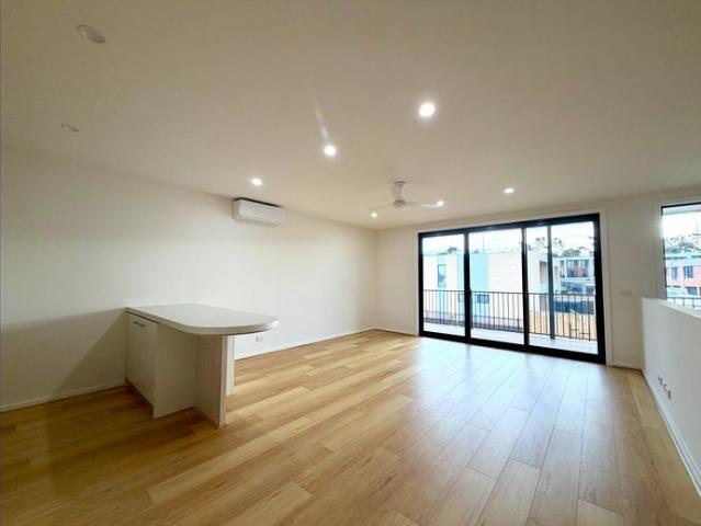 Townhouse for rent in Camerons Creek, Victoria