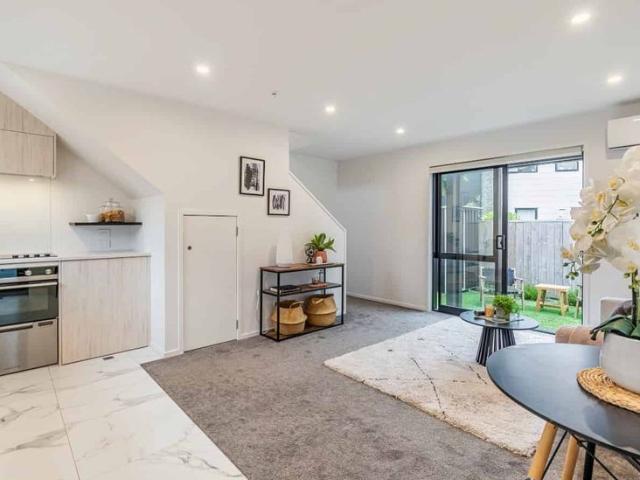 Townhouse for rent in Days Bay, Wellington
