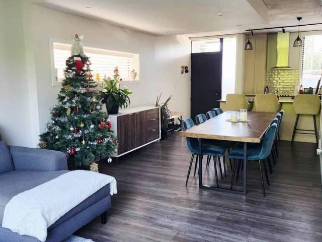 Townhouse for rent in Kelston