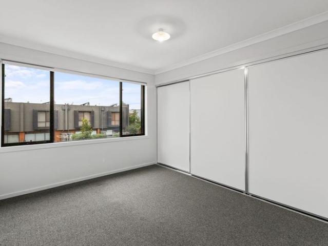 Townhouse for rent in Camerons Creek, Victoria