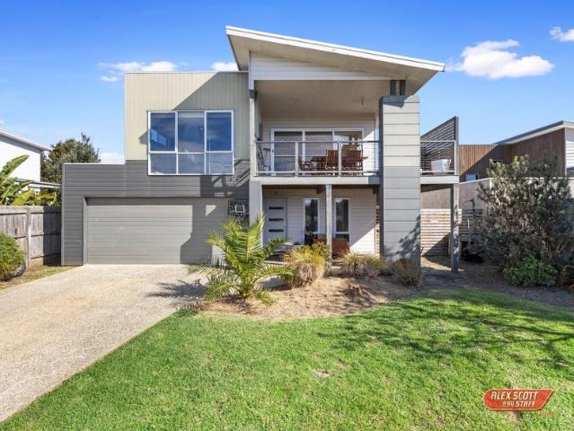 House for sale in Cowes, Victoria