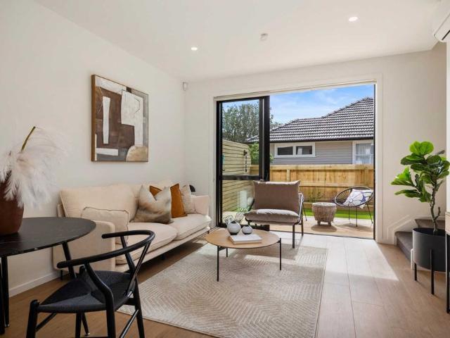Townhouse for rent in Te Atatū South, Henderson-Massey