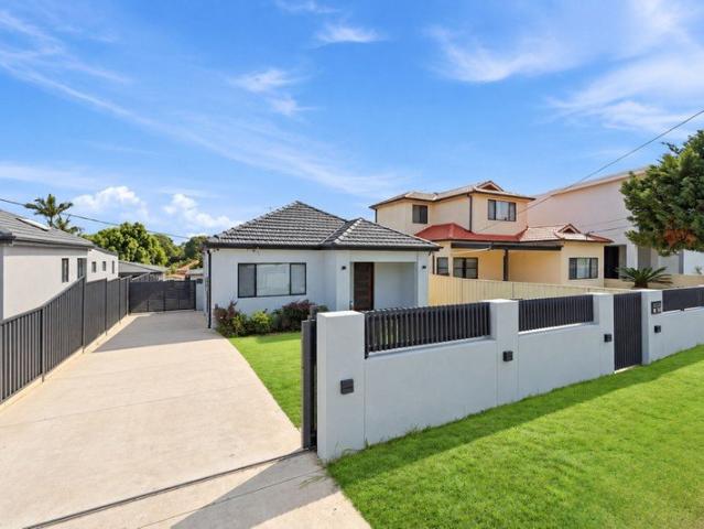 House for rent in Yagoona, Sydney