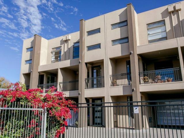 Townhouse for rent in Brompton, Adelaide