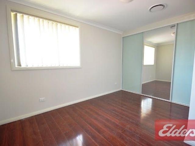 Townhouse for rent in Sydney, New South Wales