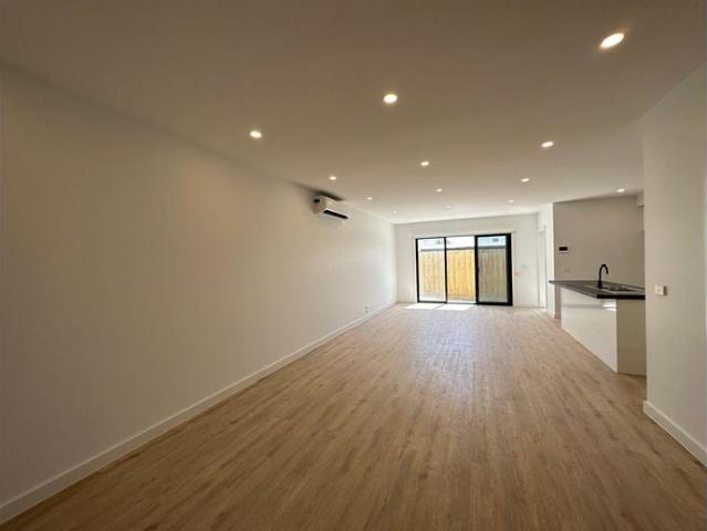 Townhouse for rent in Bell Park, Geelong
