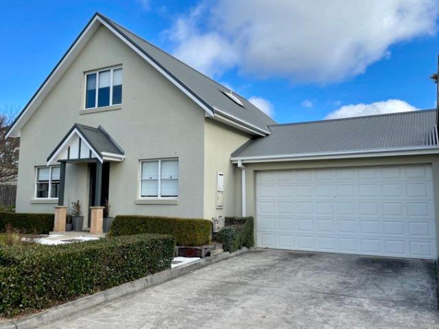 House for rent in Manchester Square, New South Wales
