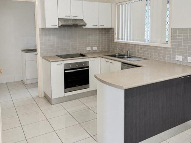 Townhouse for rent in Toombul, Queensland
