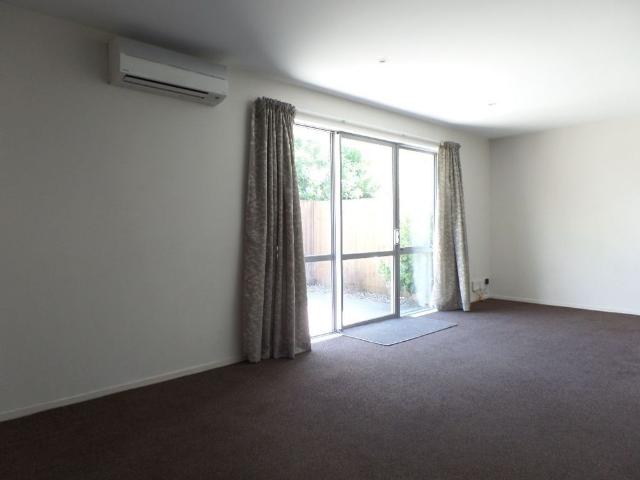 Townhouse for rent in Linwood, Linwood-Central-Heathcote Community