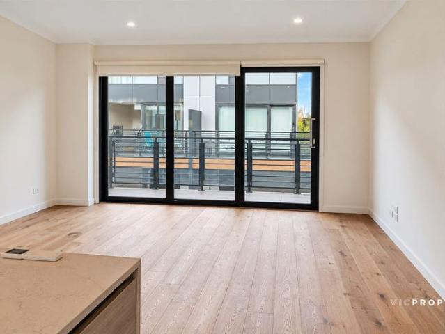 Townhouse for rent in Camerons Creek, Victoria