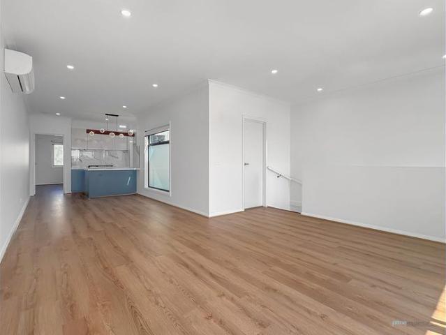 Townhouse for rent in Camerons Creek, Victoria