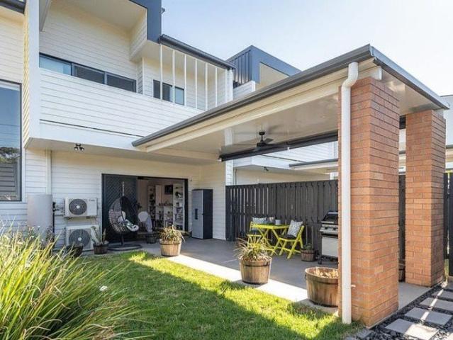 Townhouse for rent in Toombul, Queensland