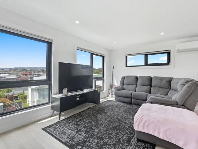 Townhouse for rent in Hobart, Tasmania