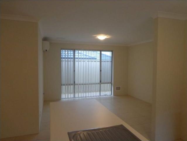 House for rent in Hocking, Western Australia