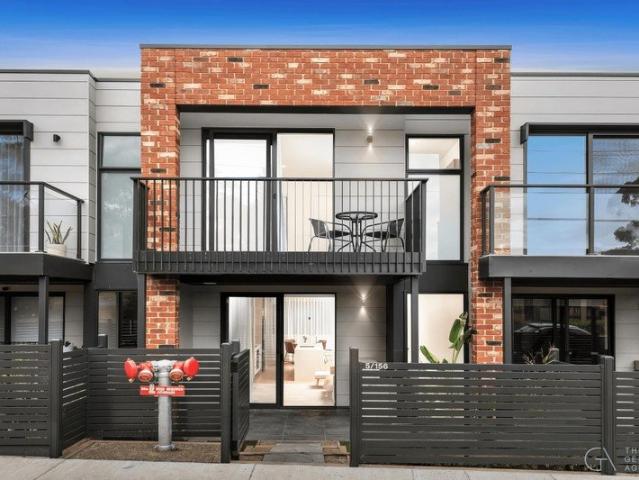 Townhouse for sale in Geelong, Victoria