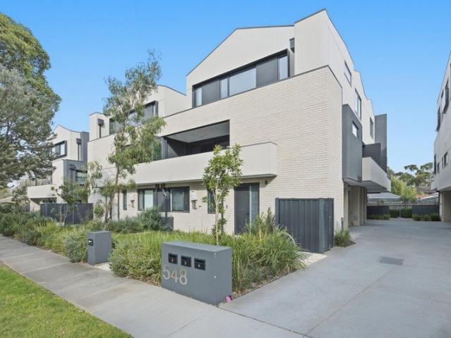 Townhouse for rent in Camerons Creek, Victoria
