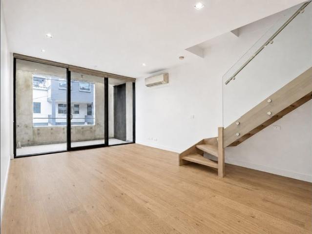 Townhouse for rent in Camerons Creek, Victoria