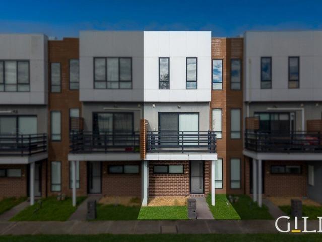 Townhouse for sale in Camerons Creek, Victoria