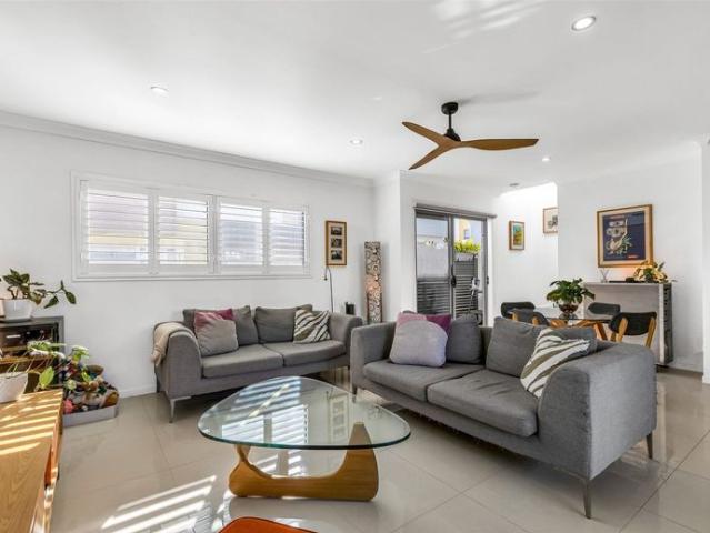 Townhouse for rent in Toombul, Queensland
