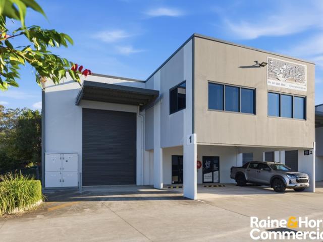 Warehouse for rent in Toombul, Queensland
