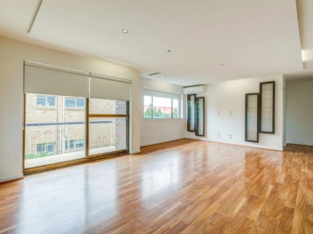 Apartment for rent in Coorparoo, Greater Brisbane