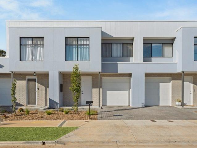Townhouse for sale in Horseshoe Creek, South Australia