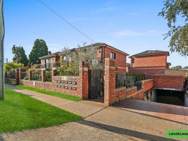 Townhouse for sale in Sydney, New South Wales