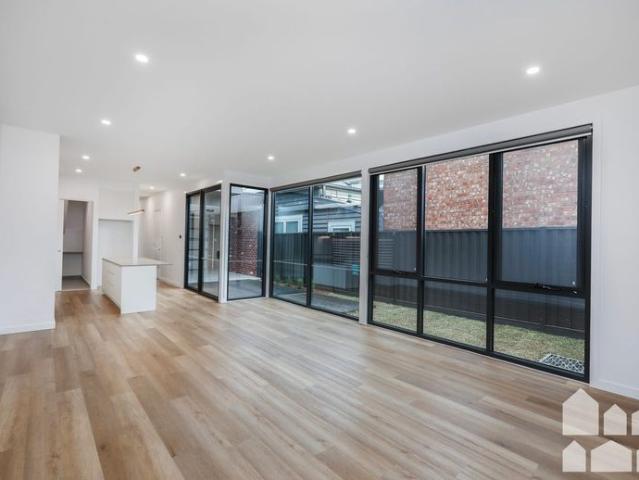 Townhouse for rent in Camerons Creek, Victoria